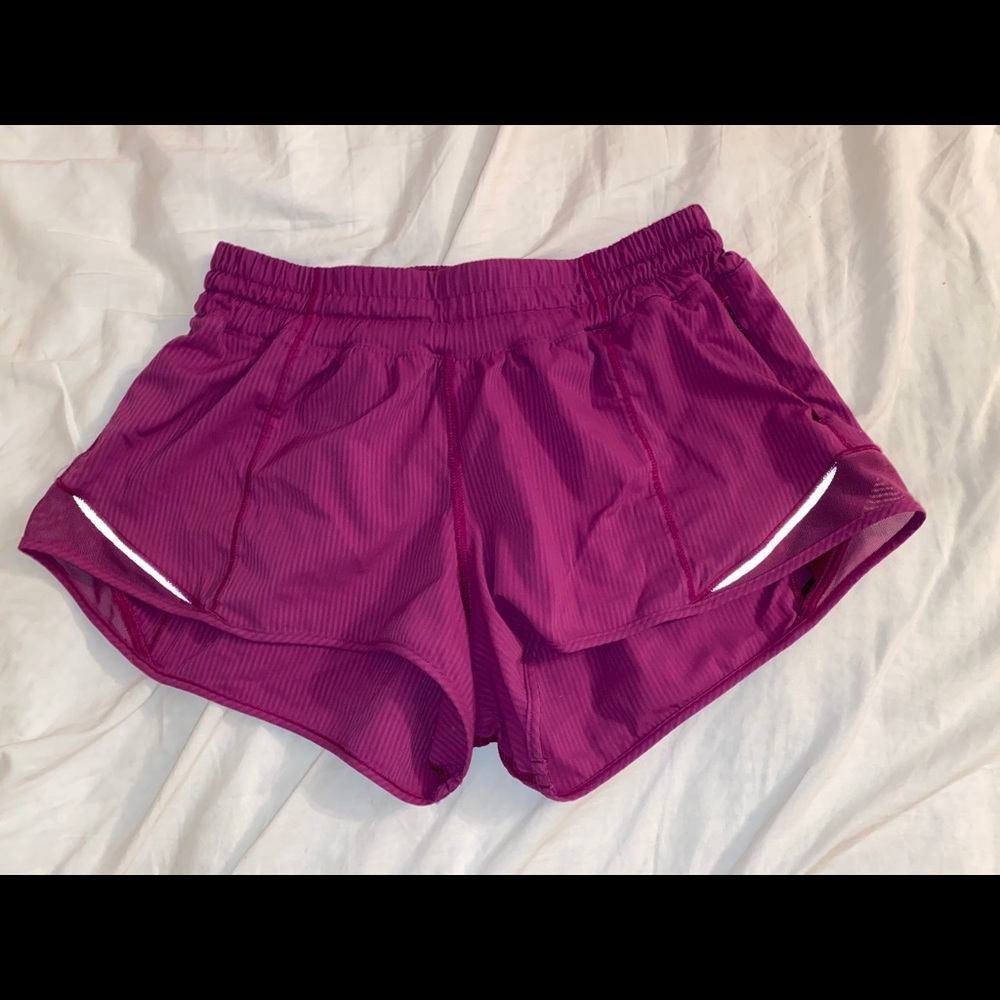Purple Lululemon hotty hot short 2.5”